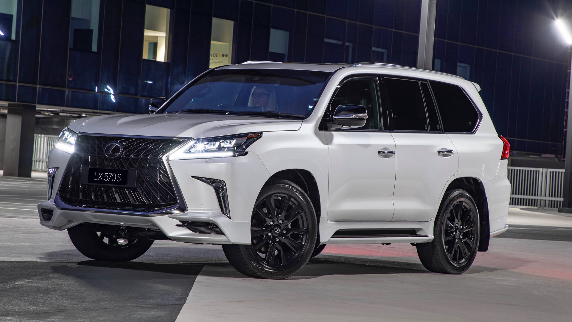Lexus LX570 2019